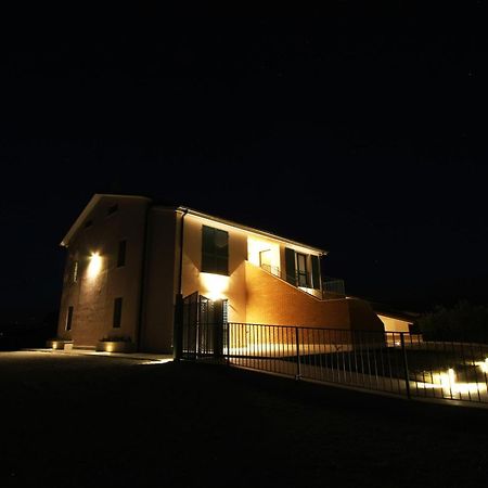 Vila La Collina Del Girasole Montecastrilli Exteriér fotografie