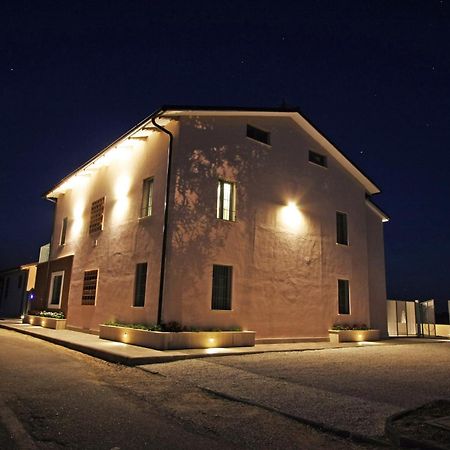 Vila La Collina Del Girasole Montecastrilli Exteriér fotografie