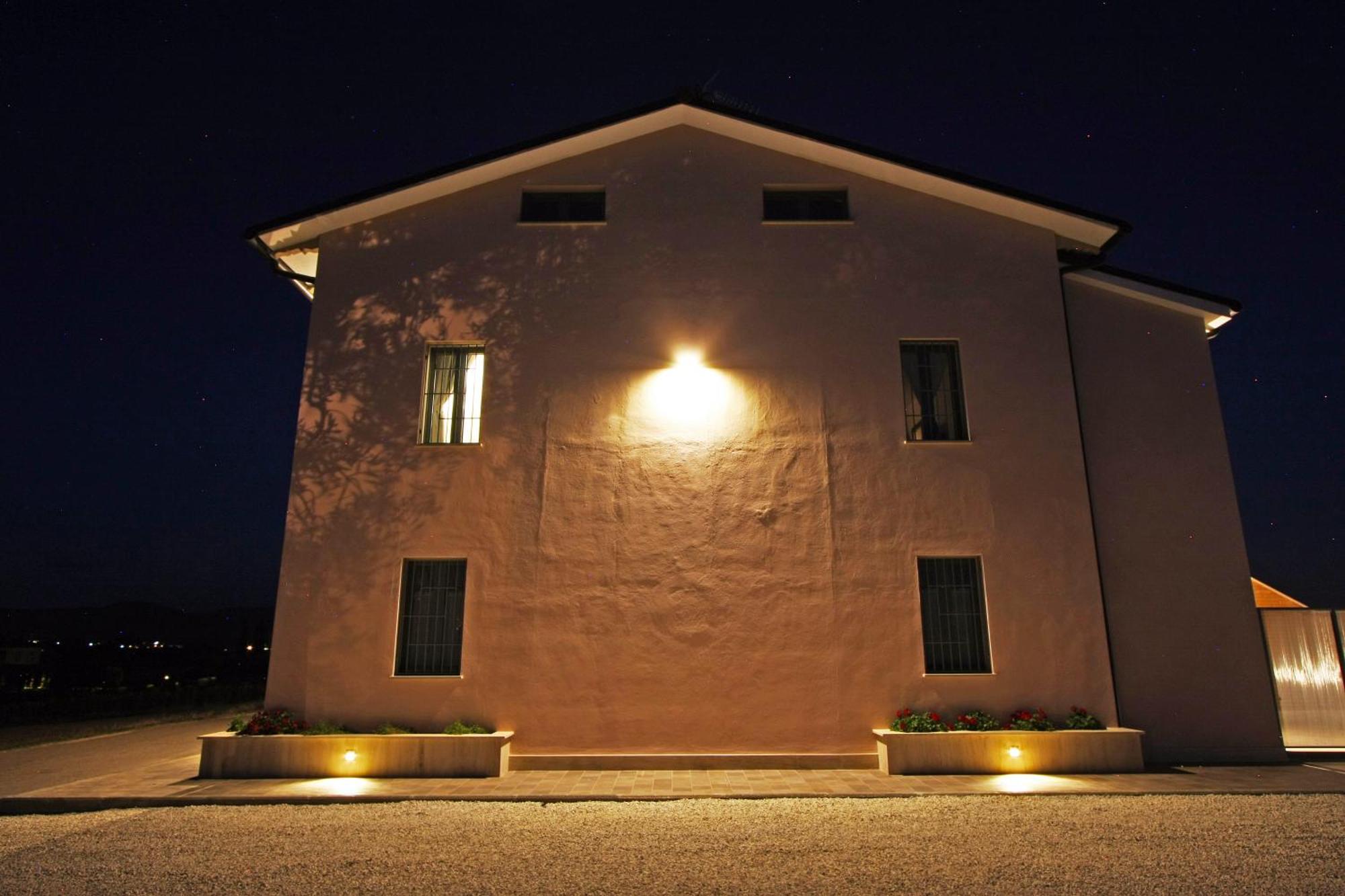 Vila La Collina Del Girasole Montecastrilli Exteriér fotografie