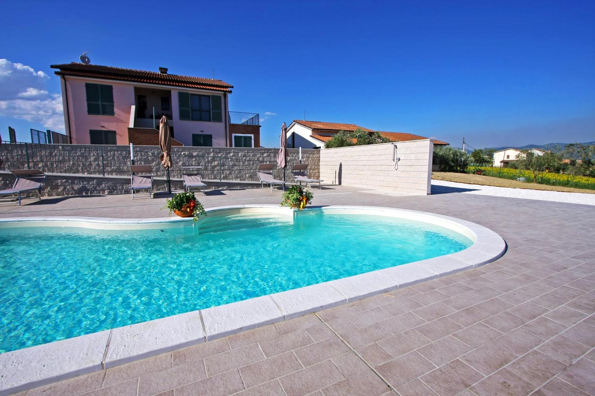 Vila La Collina Del Girasole Montecastrilli Exteriér fotografie